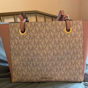 Pink & Beige Michael Kors purse